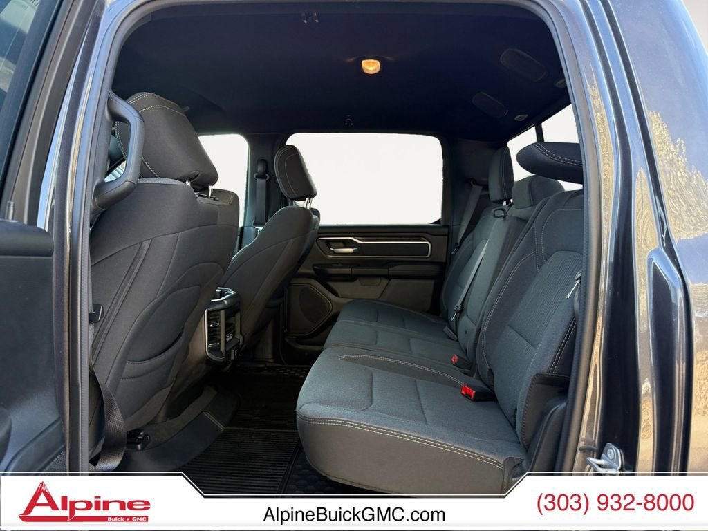 2022 RAM 1500 Big Horn Crew Cab 4x4 5'7" Box