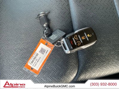 2021 RAM 1500 Laramie Crew Cab 4x4 5'7" Box