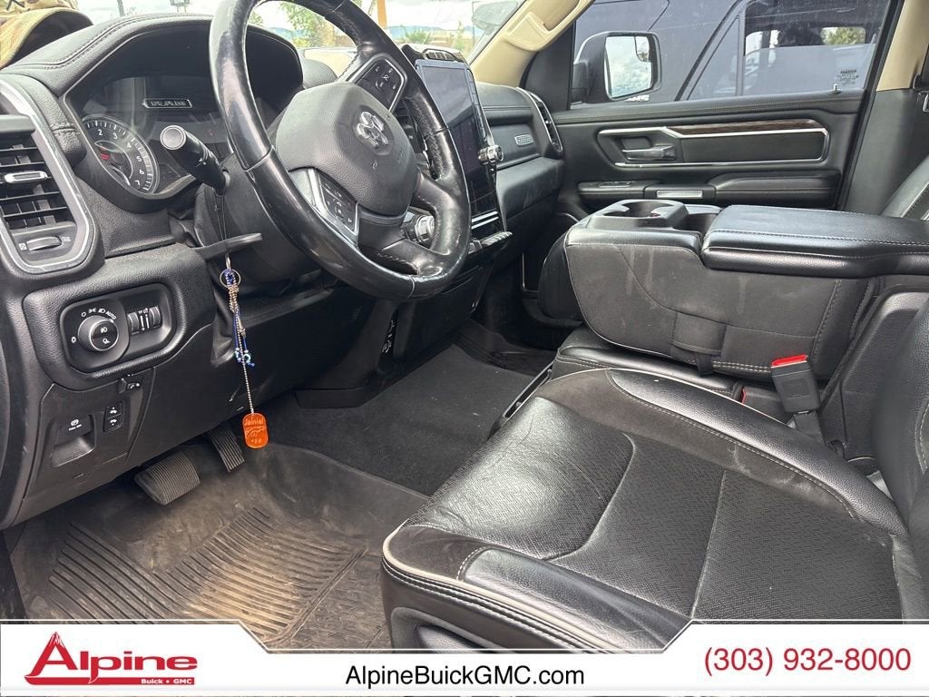 2019 RAM 1500 Laramie Crew Cab 4x4 5'7" Box