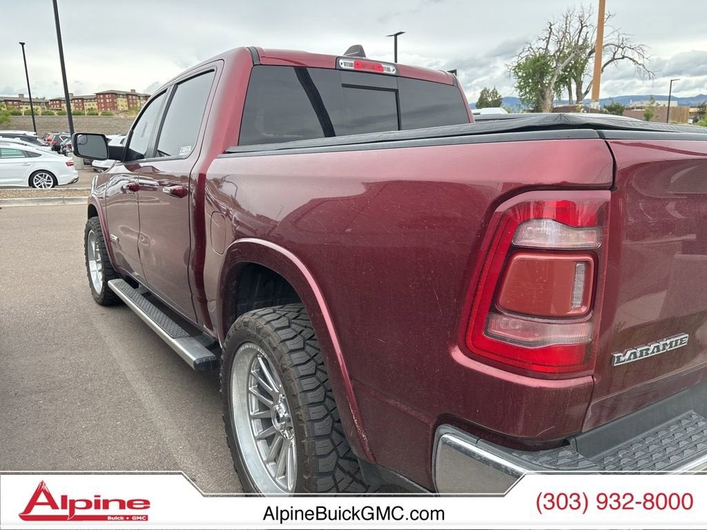 2019 RAM 1500 Laramie Crew Cab 4x4 5'7" Box