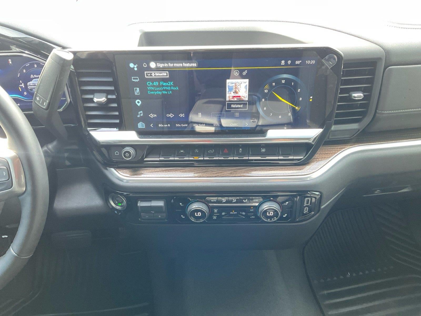 2025 Chevrolet Silverado 1500 LT (2FL)