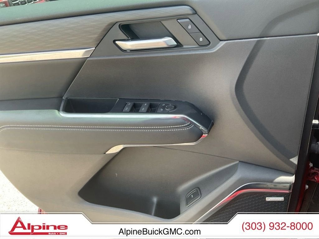 2024 GMC Acadia Elevation