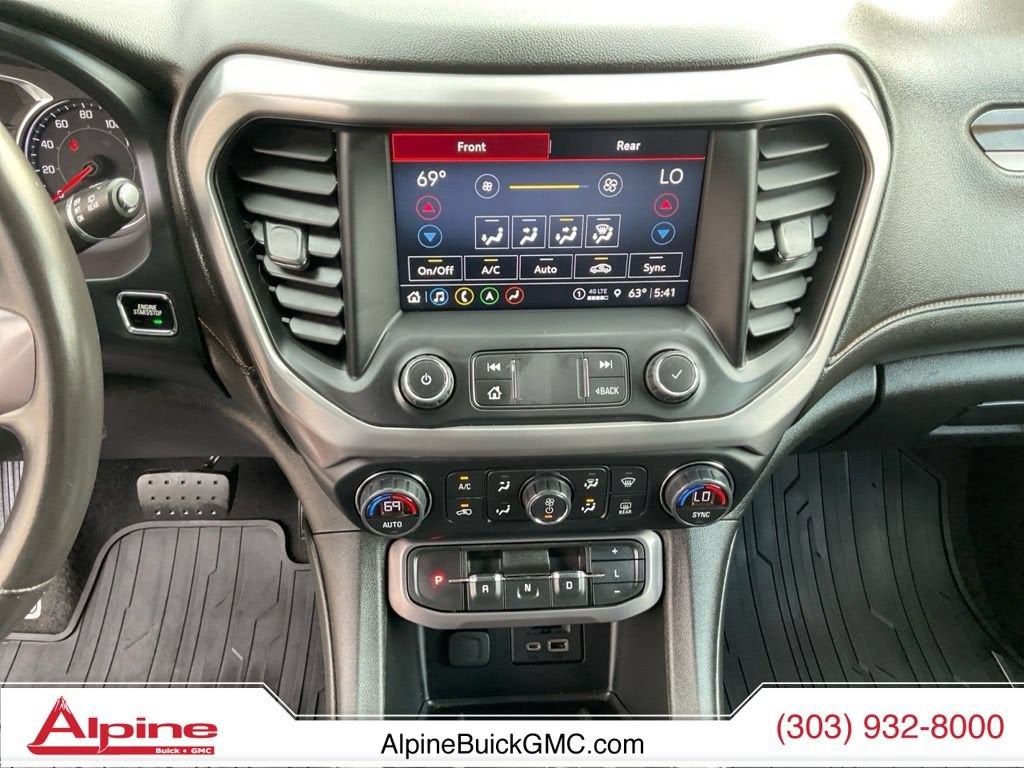2021 GMC Acadia AT4