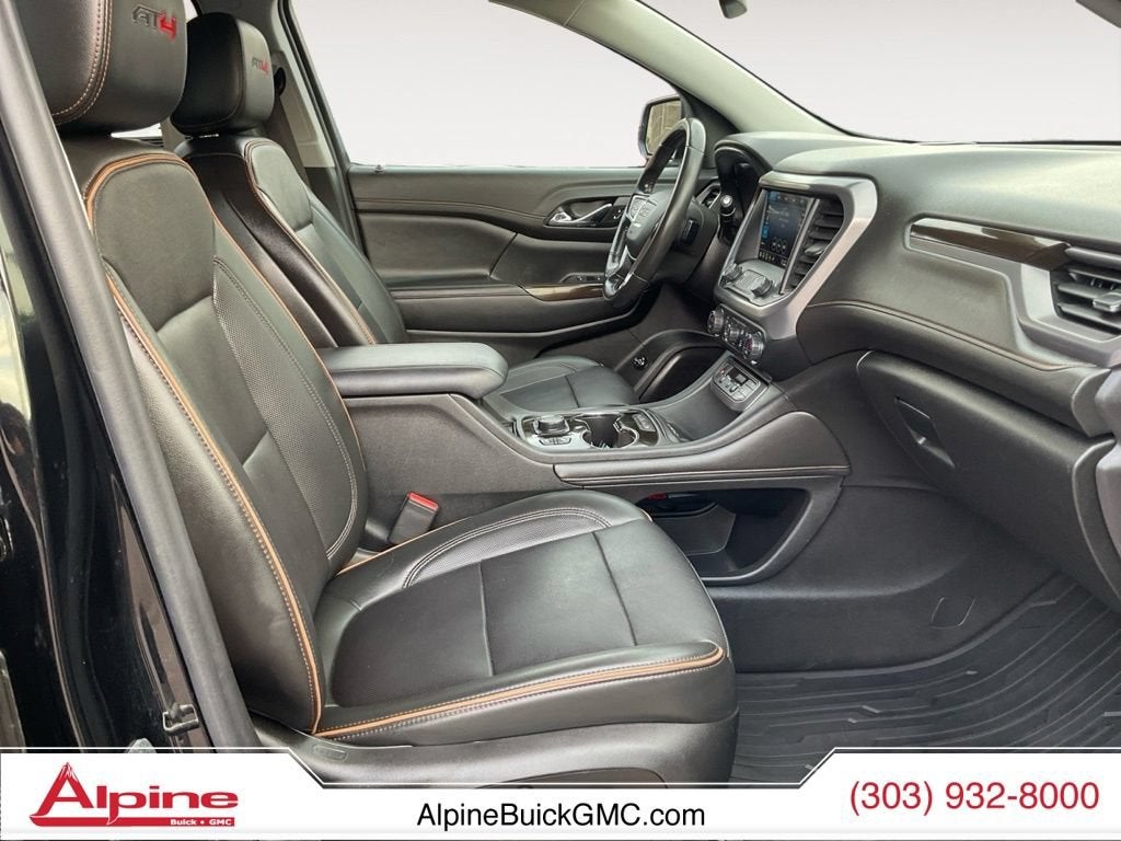 2021 GMC Acadia AT4