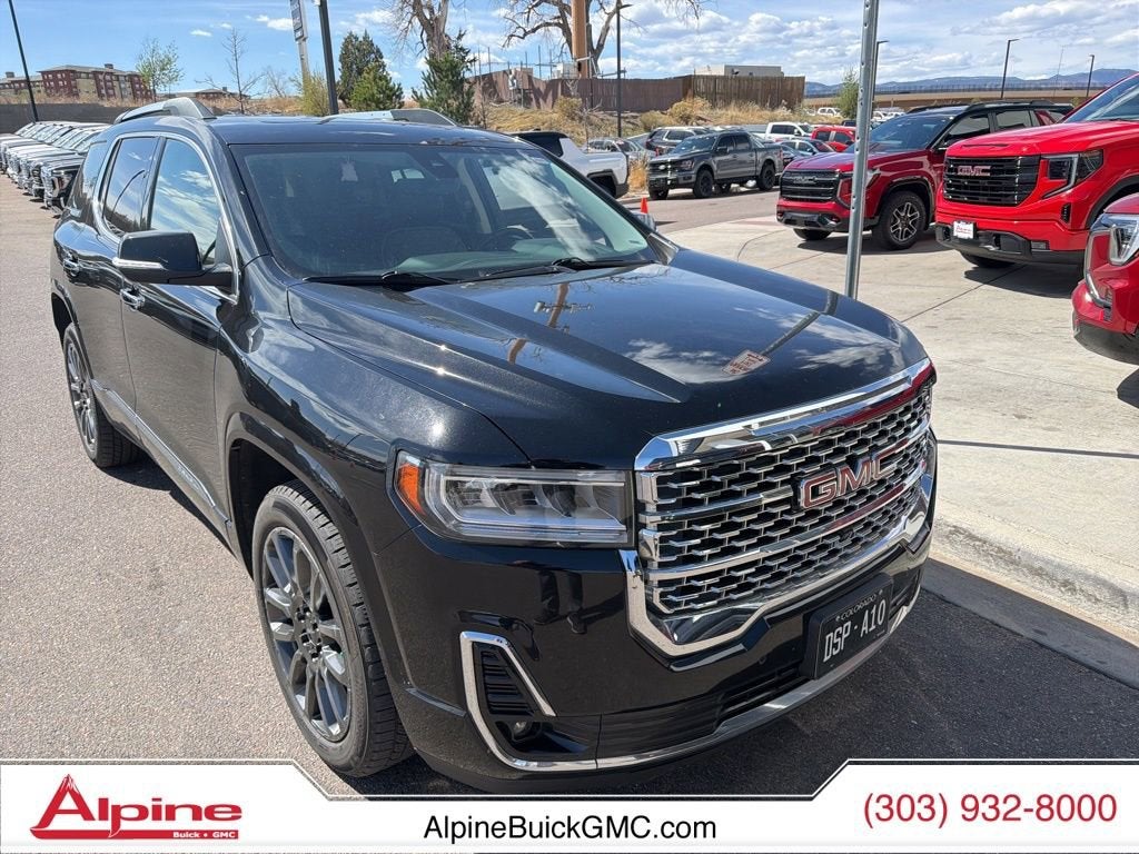 2023 GMC Acadia Denali