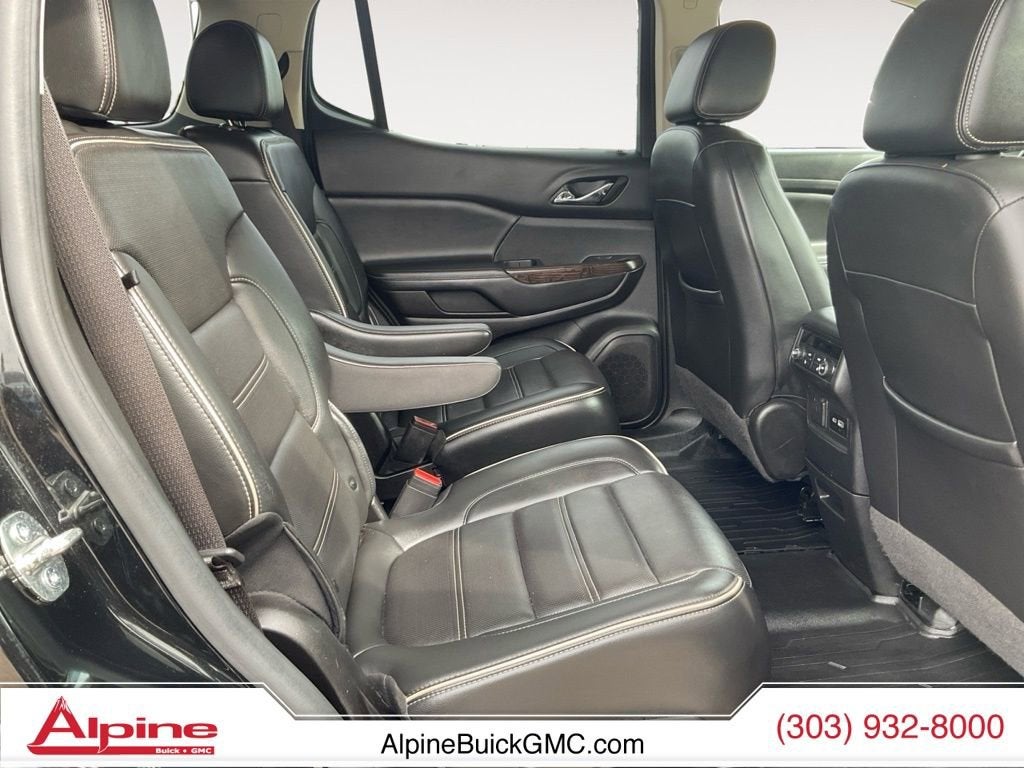 2023 GMC Acadia Denali