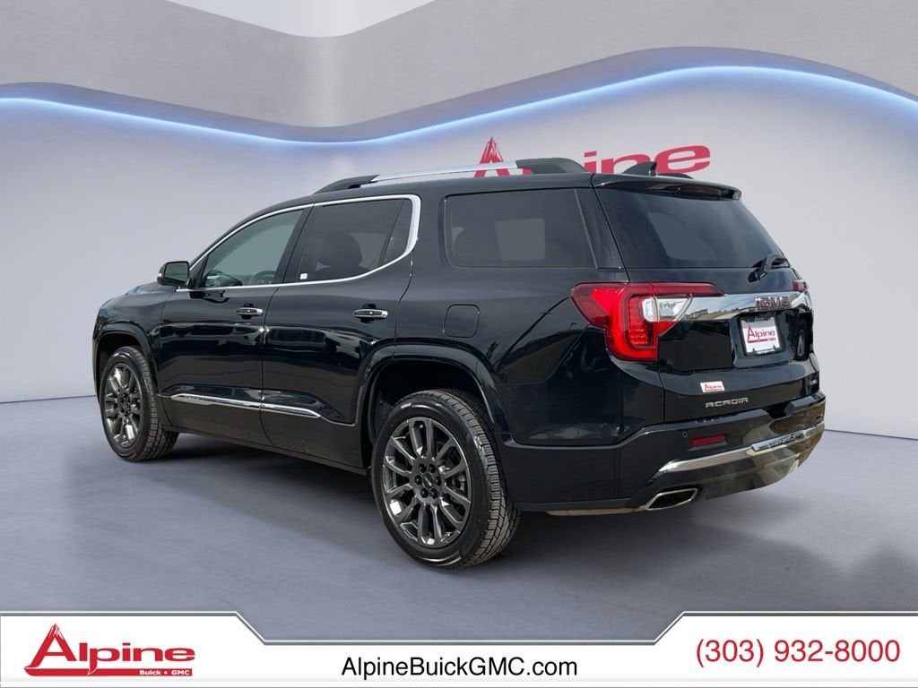 2023 GMC Acadia Denali
