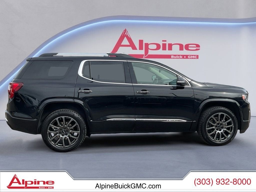 2023 GMC Acadia Denali