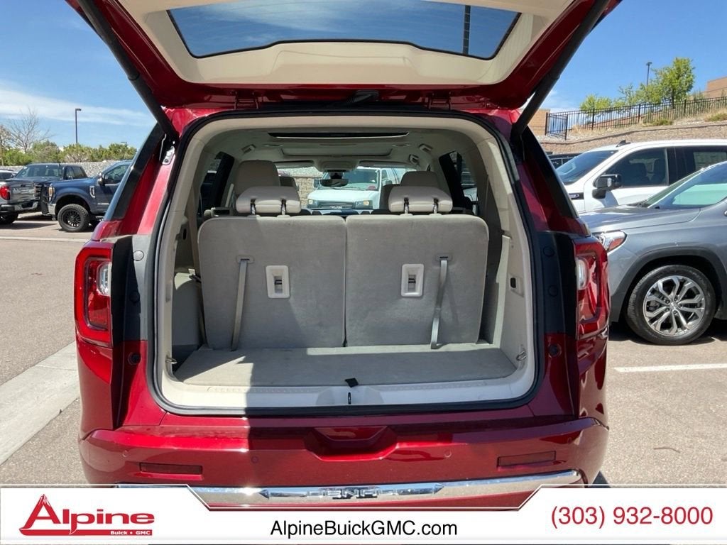 2023 GMC Acadia Denali