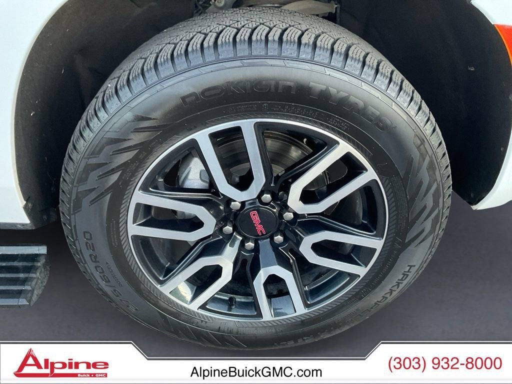 2023 GMC Yukon XL AT4