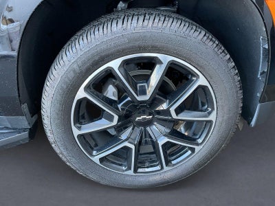 2025 Chevrolet Suburban RST