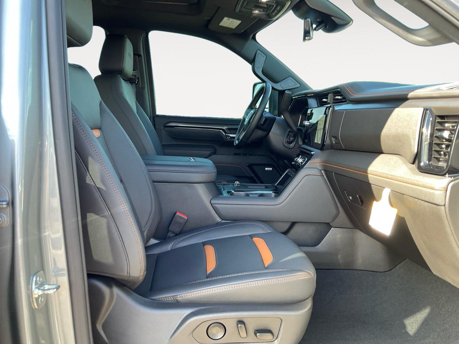 2025 GMC Sierra 3500 HD AT4