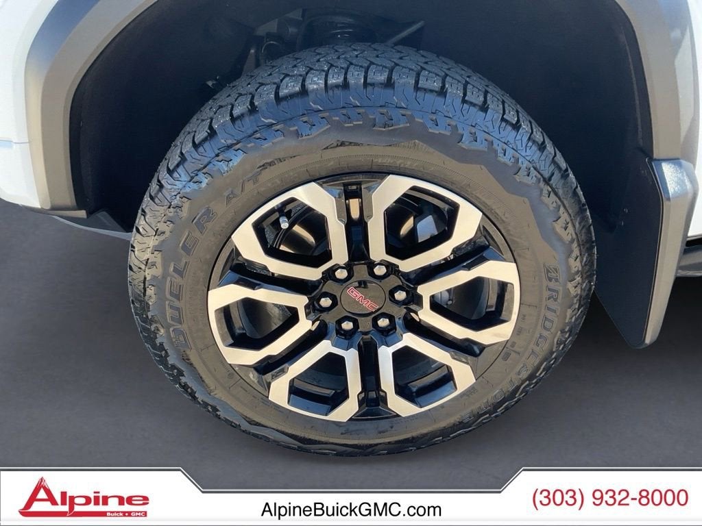 2025 GMC Canyon AT4