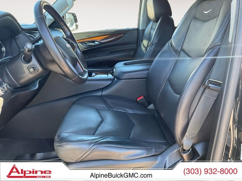 2020 Cadillac Escalade Luxury