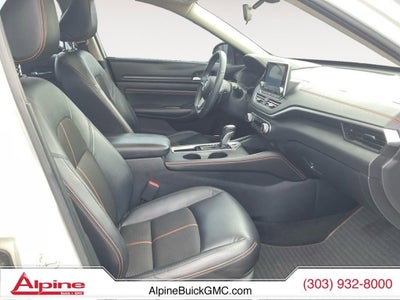 2020 Nissan Altima SR FWD