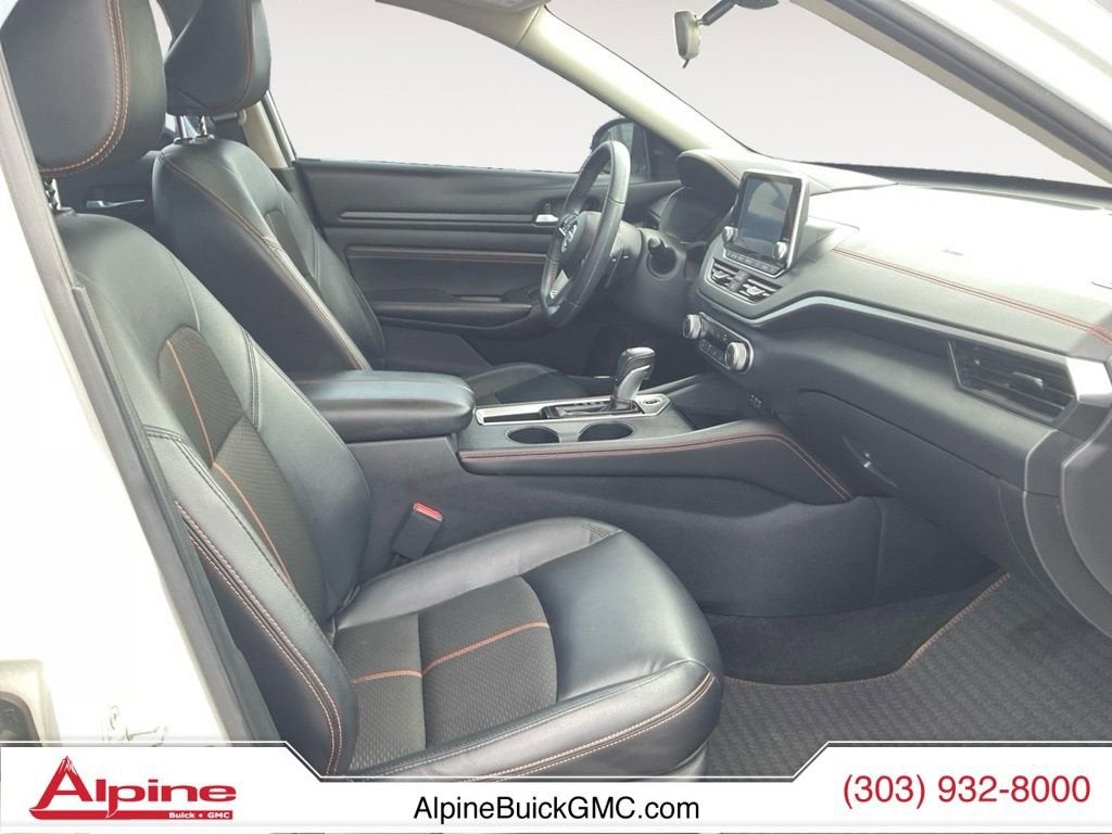 2020 Nissan Altima SR FWD