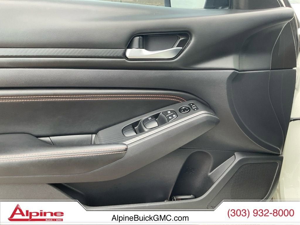 2020 Nissan Altima SR FWD