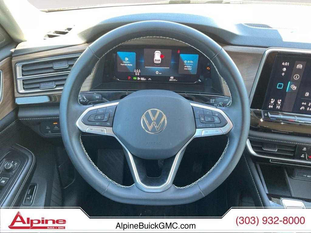 2025 Volkswagen Atlas 2.0T SE w/Technology