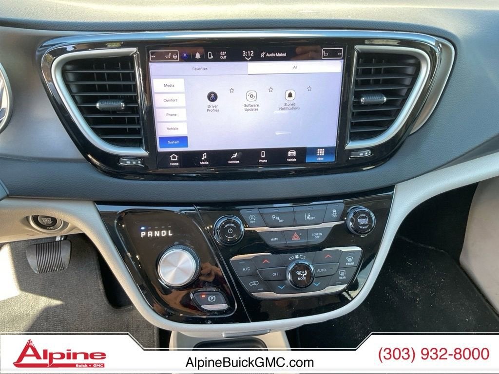 2023 Chrysler Pacifica Touring L