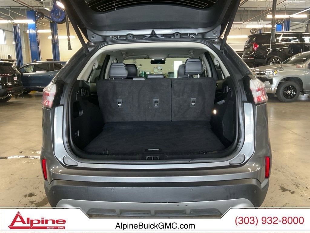 2024 Ford Edge Titanium