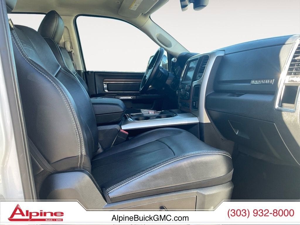 2018 RAM 2500 Laramie Crew Cab 4x4 6'4" Box