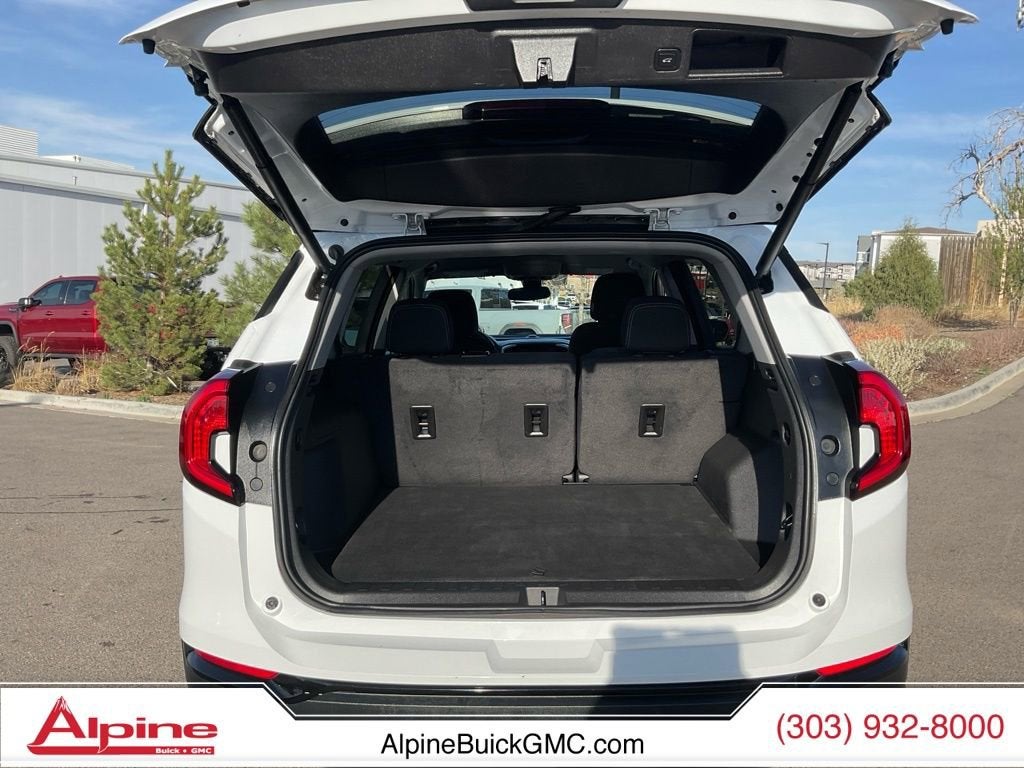 2023 GMC Terrain SLE