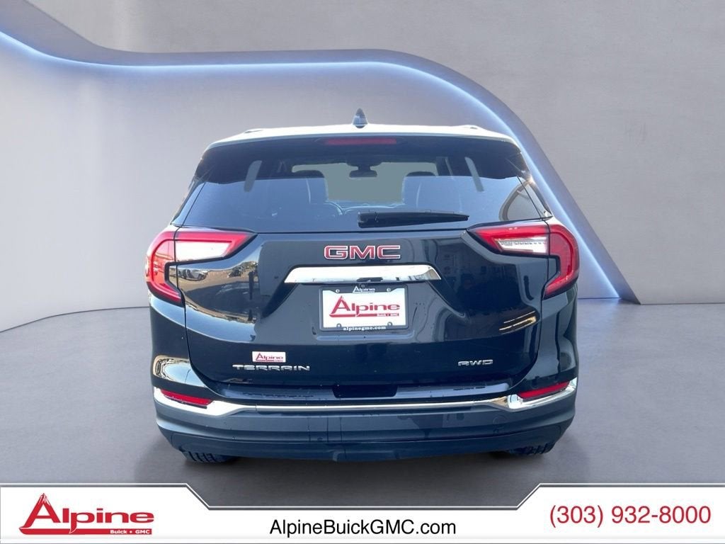 2024 GMC Terrain SLT