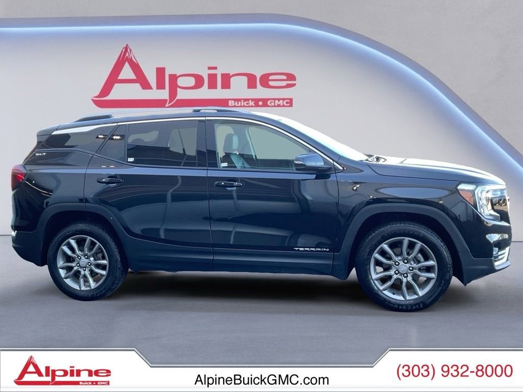 2024 GMC Terrain SLT