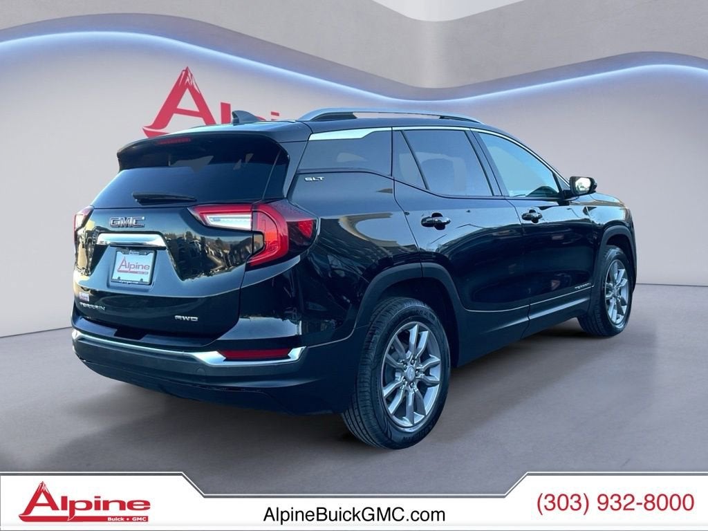 2023 GMC Terrain SLT