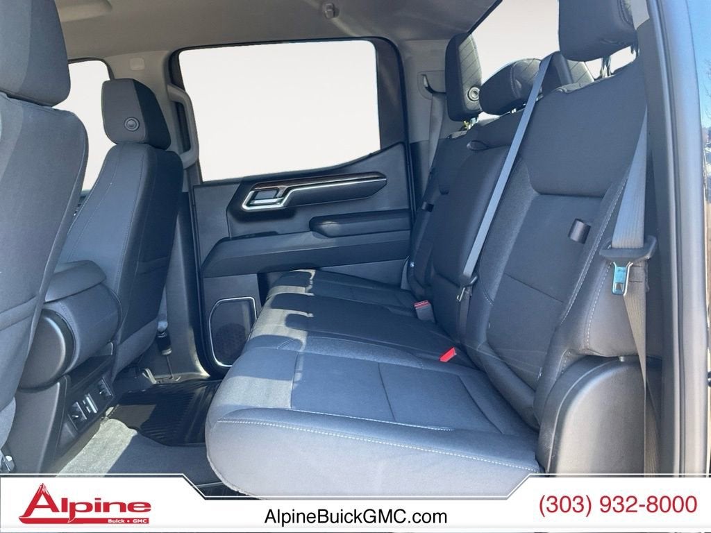 2025 GMC Sierra 1500 Elevation