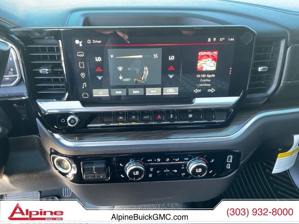 2025 GMC Sierra 1500 Elevation