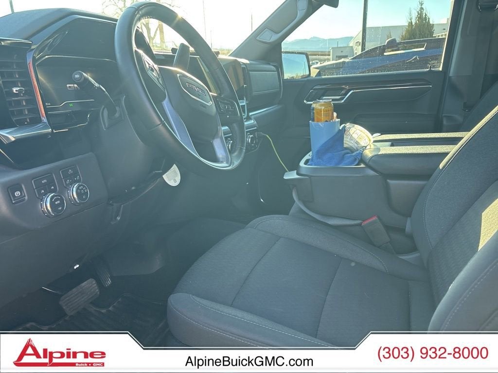 2025 GMC Sierra 1500 Elevation