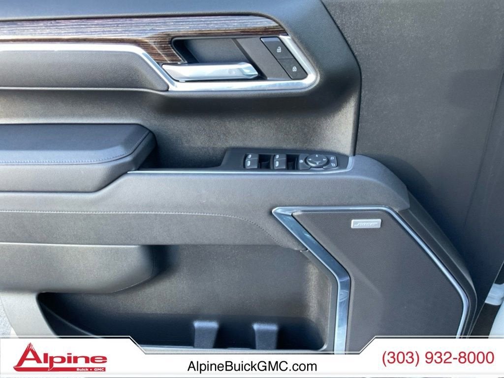 2025 GMC Sierra 1500 Elevation