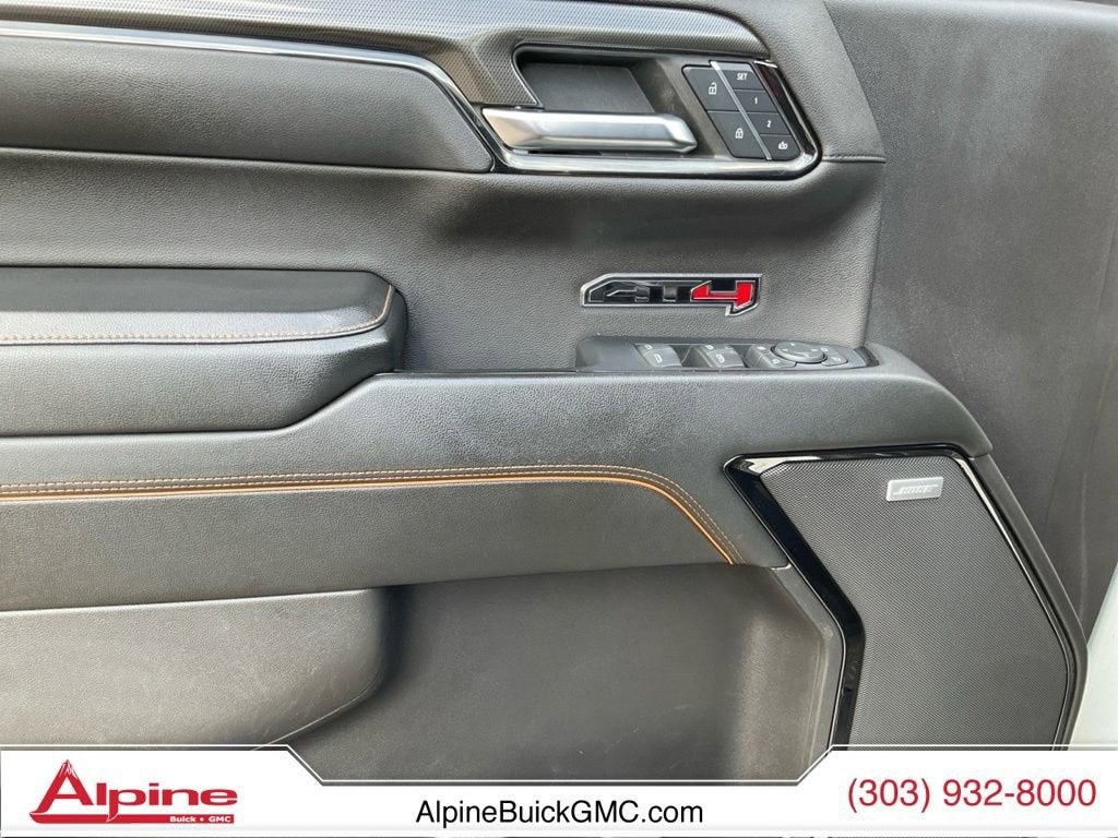 2023 GMC Sierra 1500 AT4