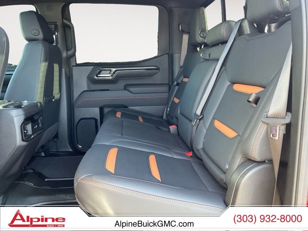 2025 GMC Sierra 1500 AT4