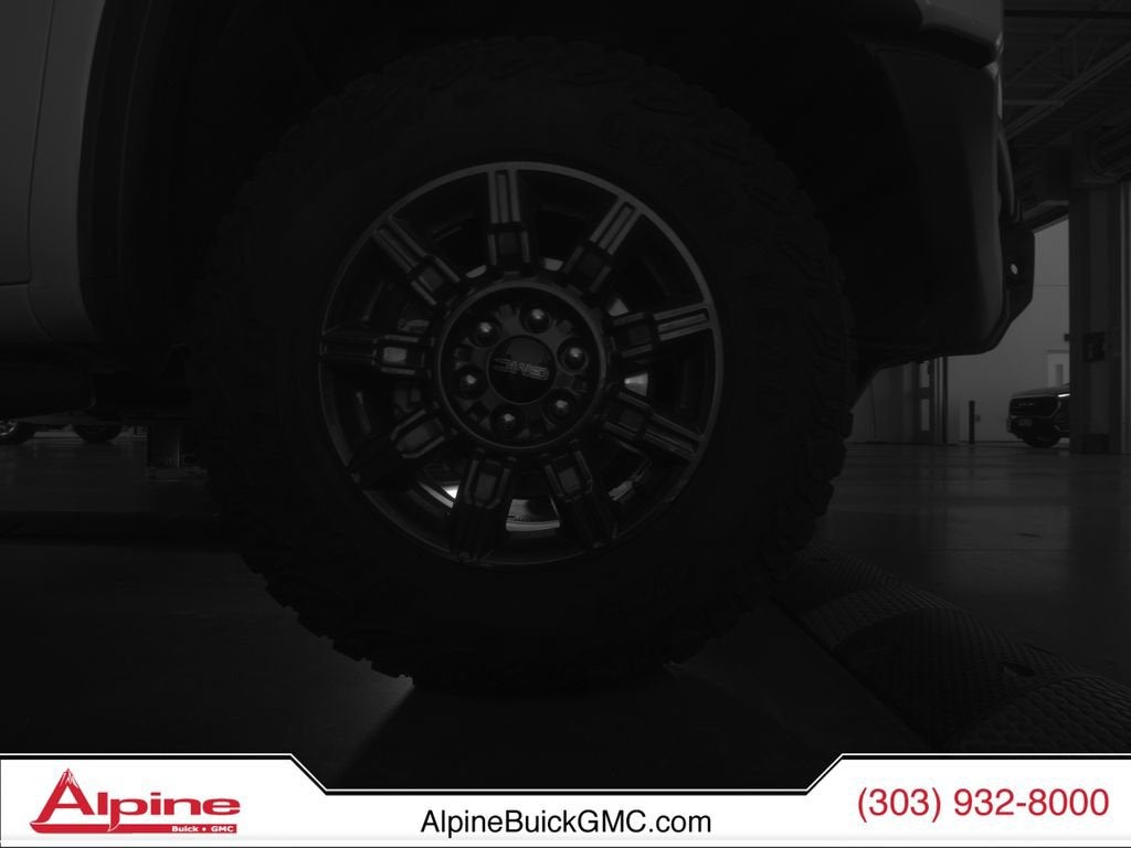 2025 GMC Sierra 1500 AT4X
