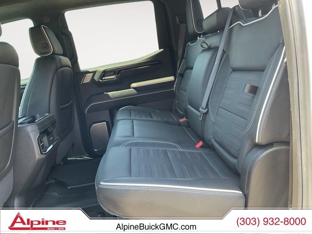 2025 GMC Sierra 1500 AT4X