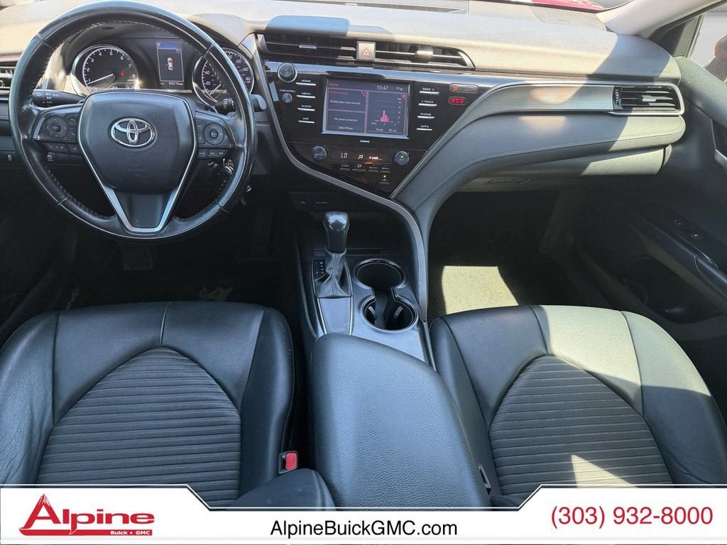 2020 Toyota Camry SE