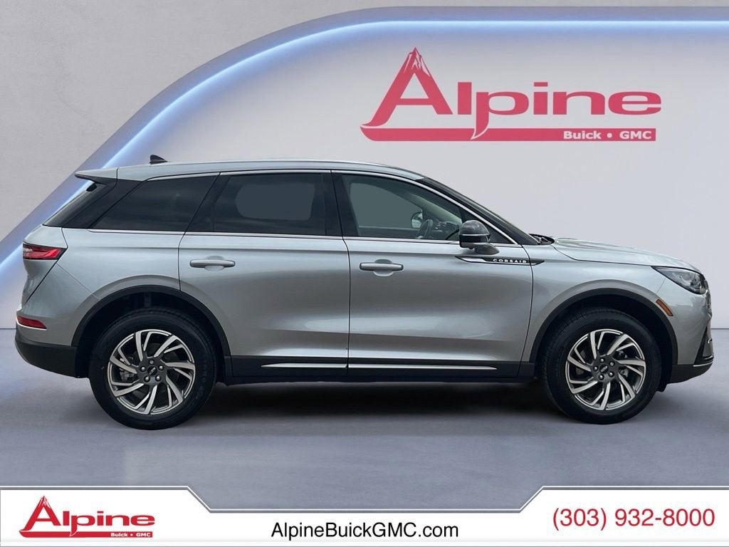 2023 Lincoln Corsair Standard