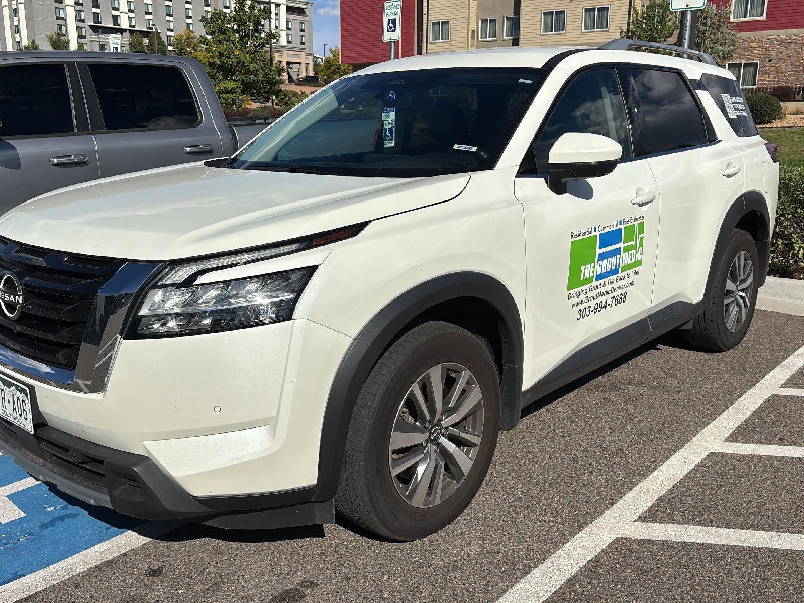 2024 Nissan Pathfinder SL 4WD