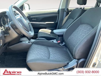 2025 Mitsubishi Outlander Sport SE