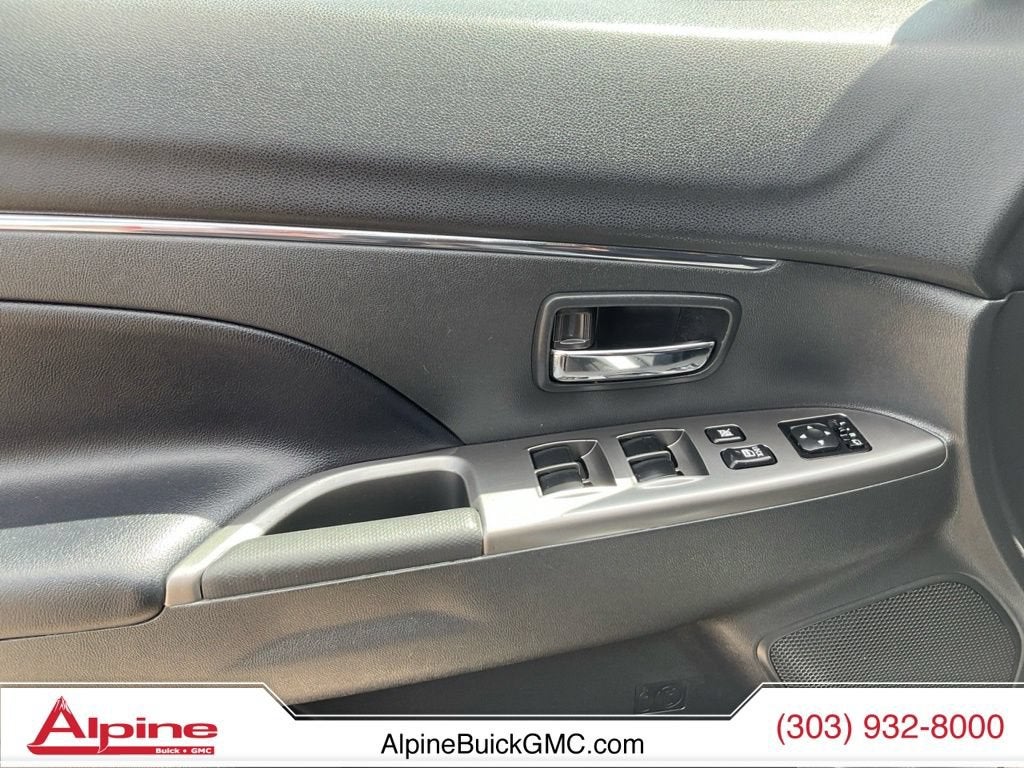 2024 Mitsubishi Outlander Sport SE