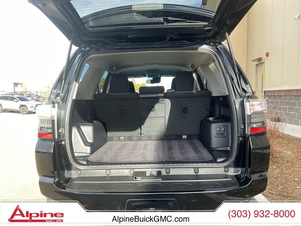 2022 Toyota 4Runner SR5