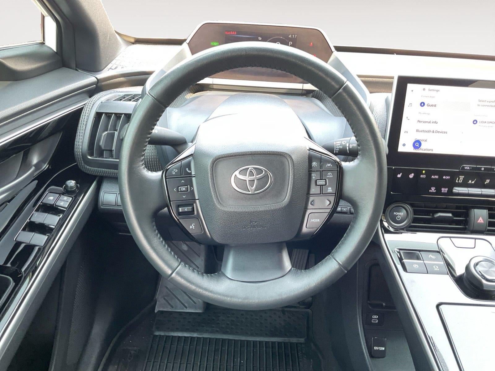 2025 Toyota bZ4X XLE