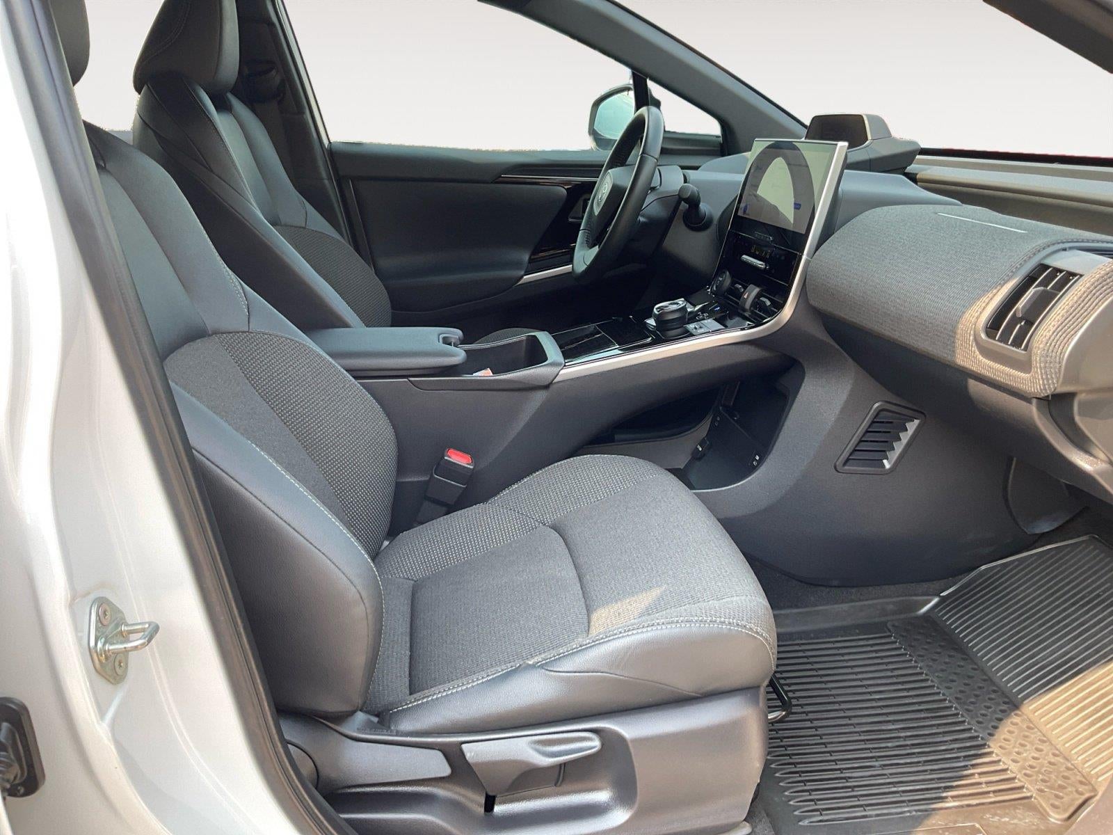 2025 Toyota bZ4X XLE