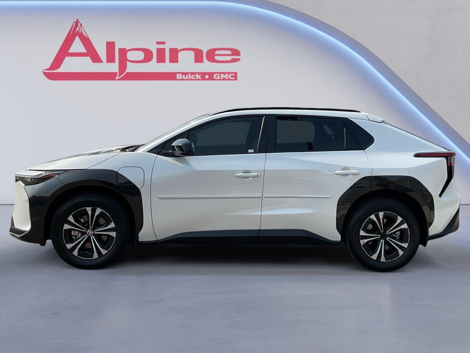 2025 Toyota bZ4X XLE