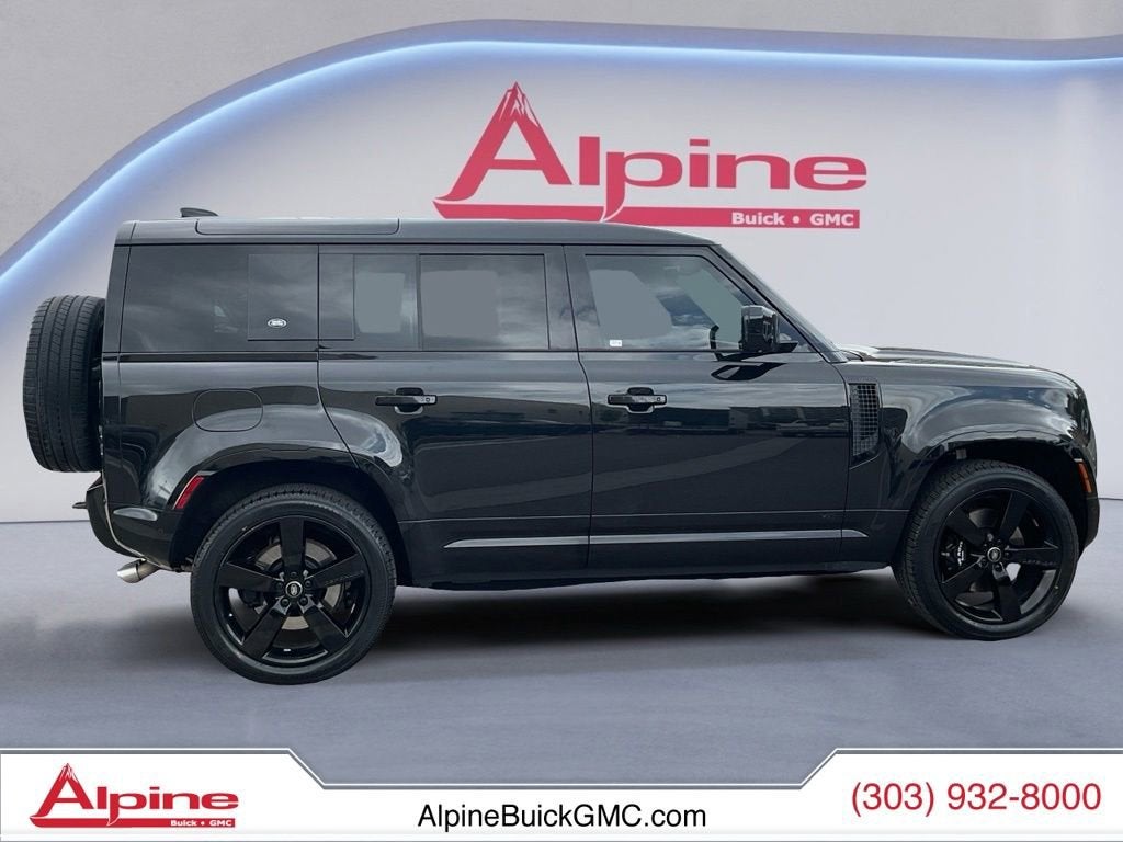 2023 Land Rover Defender 110 V8