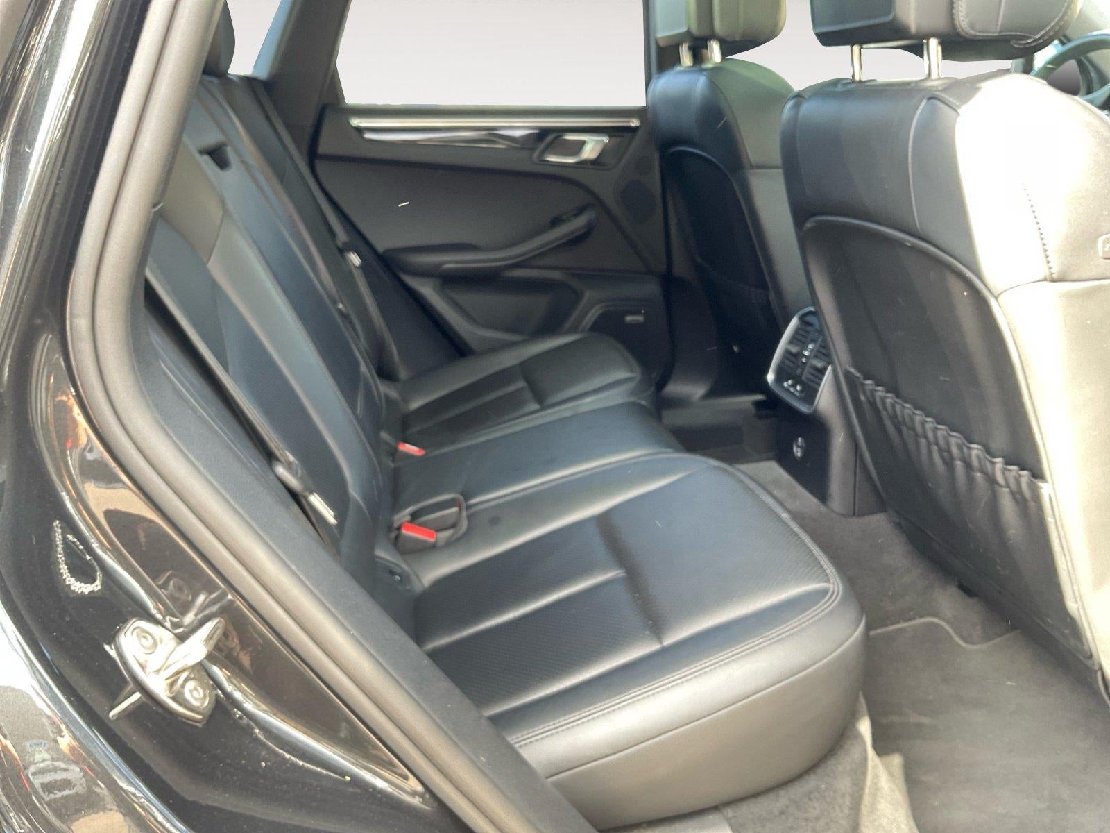 2023 Porsche Macan S