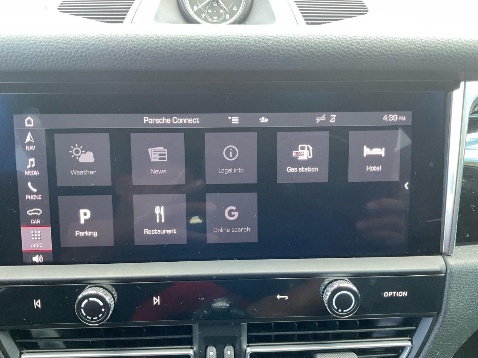 2023 Porsche Macan S