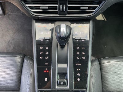 2023 Porsche Macan S